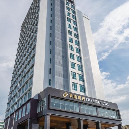 City Rise Hotel Мири Экстерьер фото