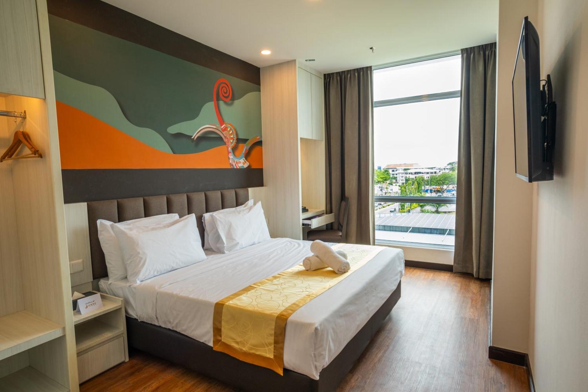 City Rise Hotel Мири Экстерьер фото